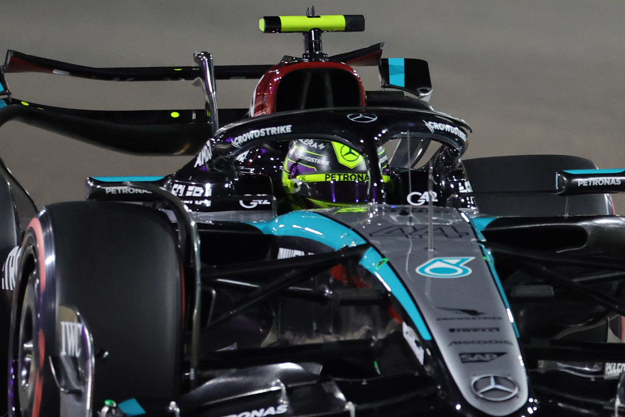 Hamilton admite “sorpresa” con el 1º puesto en Bahréin: ”No tenemos el ritmo de Red Bull”