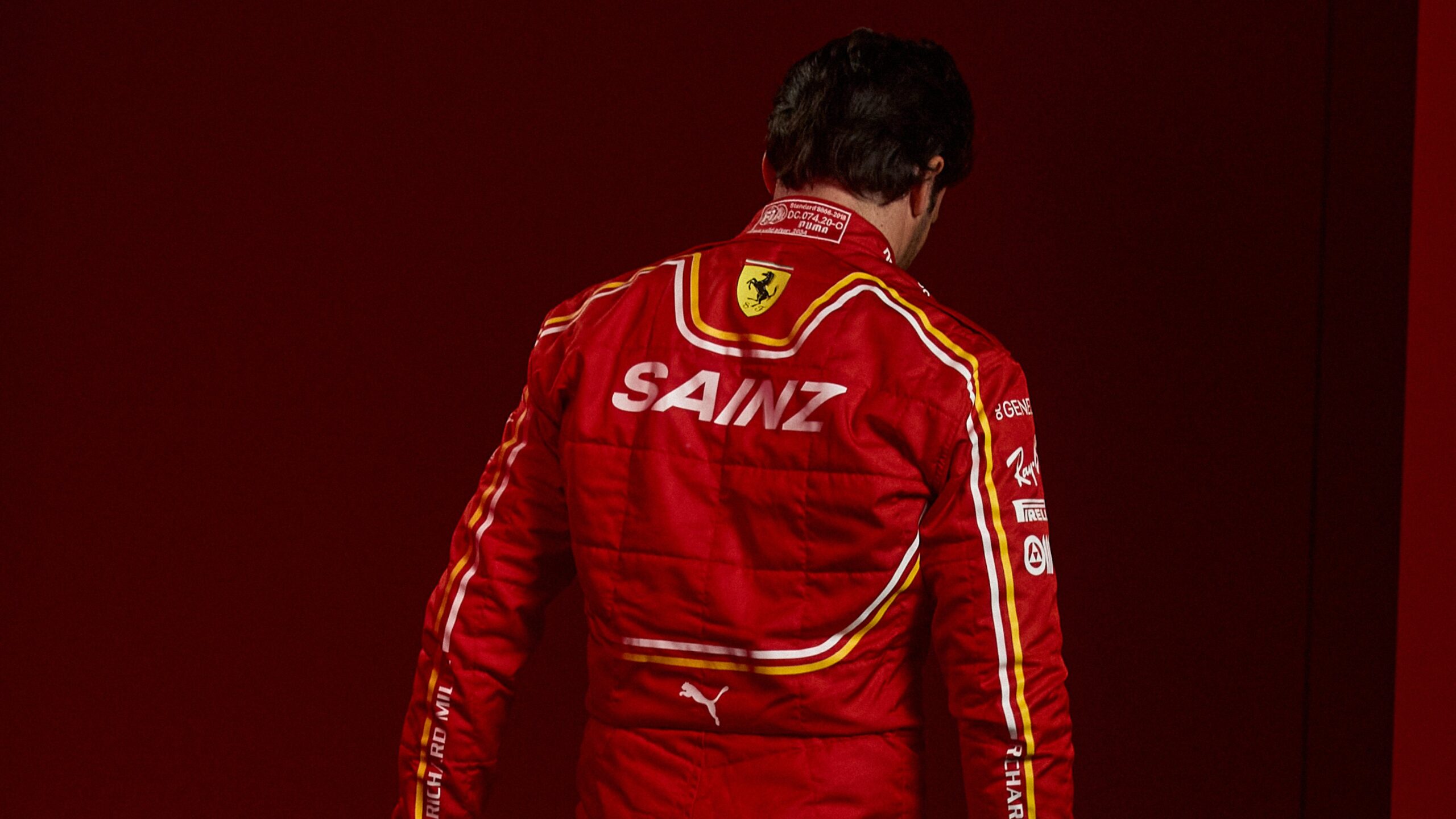 Sainz se sorprende con anuncio Hamilton-Ferrari, pero acepta: “Tuve tiempo de digerirlo”