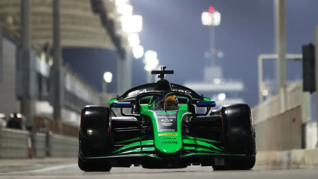 Maloney lidera último día de pruebas de F2 en Bahrein; Martí 6º, Colapinto 8°, Duerksen 10°