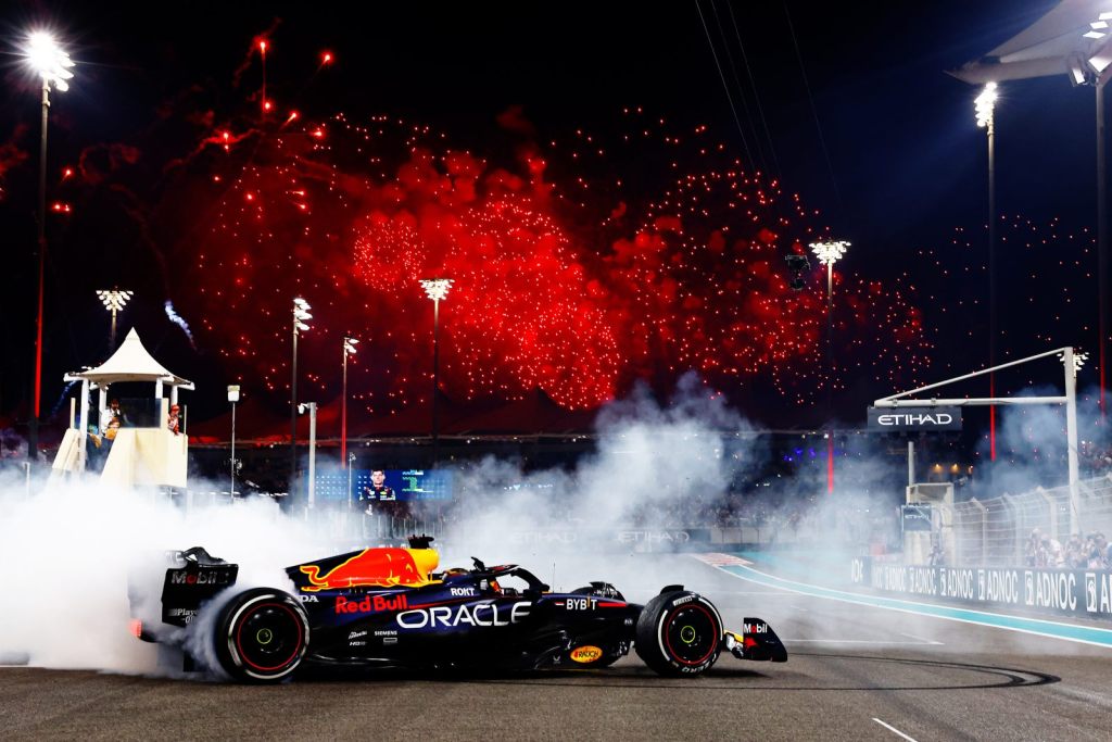 Newey cree que Red Bull se enfrenta a un dilema con el RB20: “Tercera evolución del RB18”