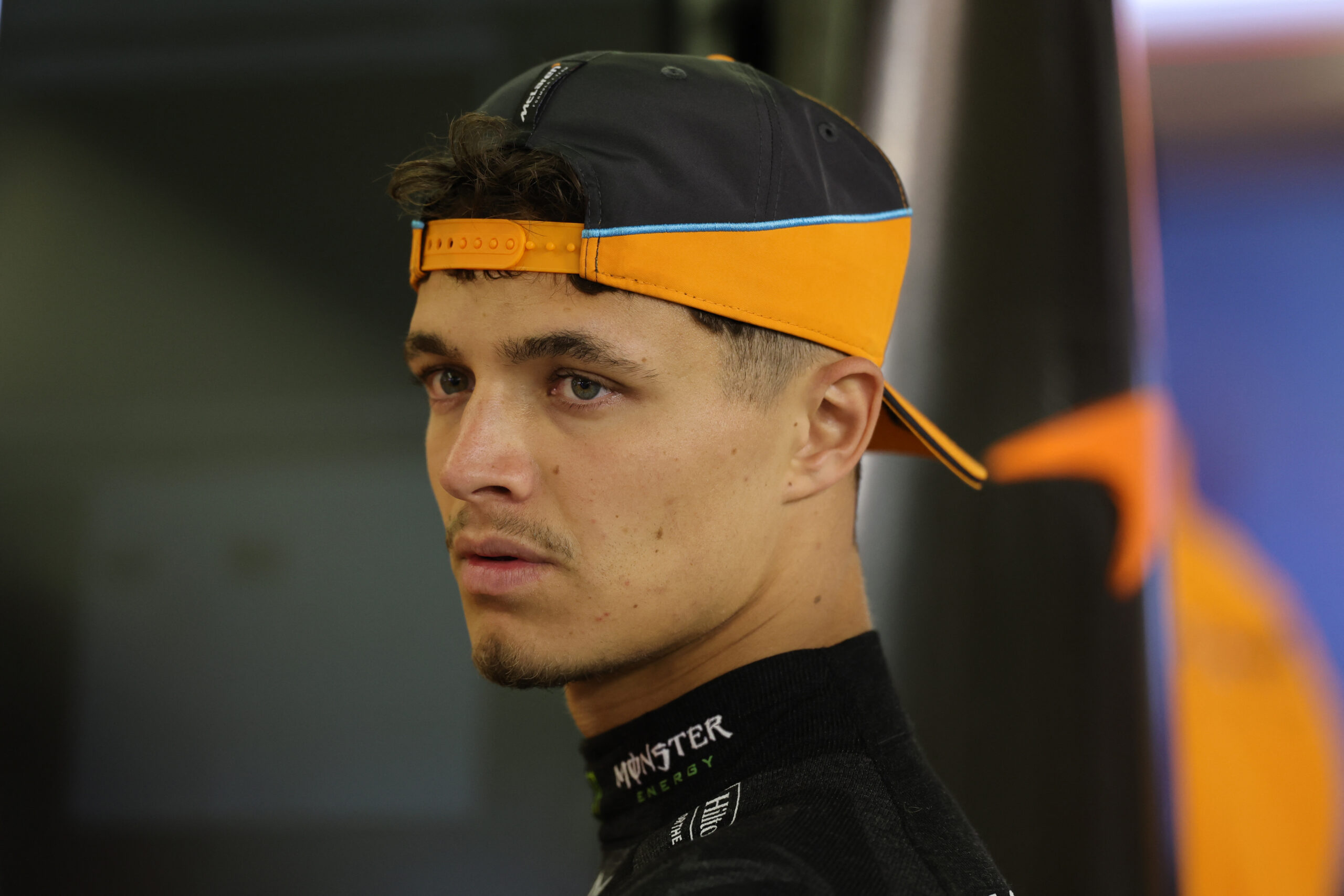 Norris reconoce que espera a que “Red Bull se quede sin ideas” y destaca a Ferrari en F1
