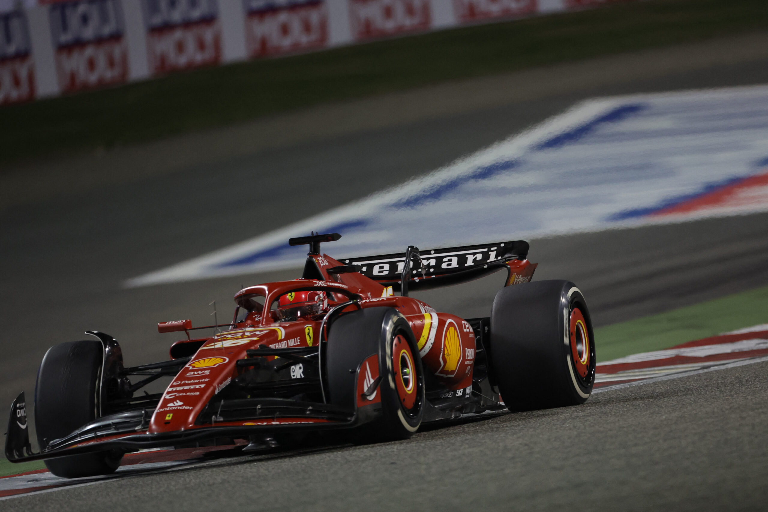 Leclerc habla de “carrera frustrante” tras sus problemas con Ferrari en Bahréin