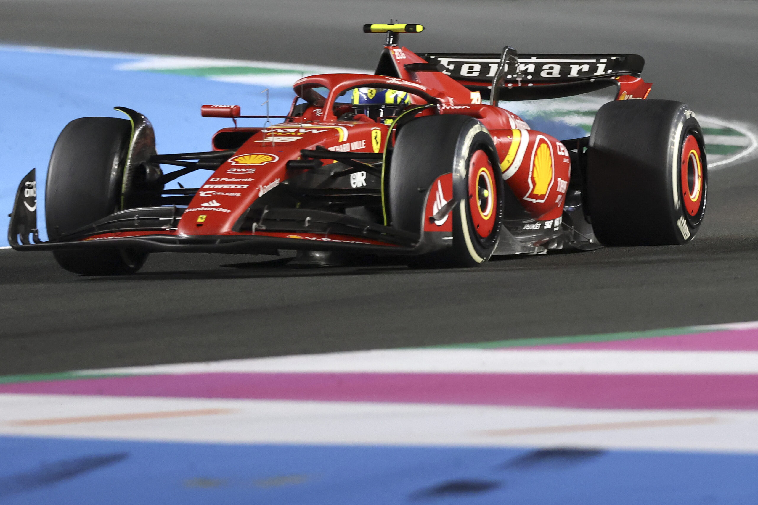 Mensaje de Vettel y abrazo de Hamilton: El apoyo a Bearman tras su debut en F1