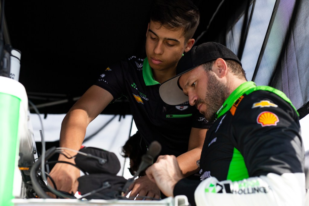 Canapino celebra retorno en Laguna Seca con Juncos: “Agradezco al equipo por cuidarme”