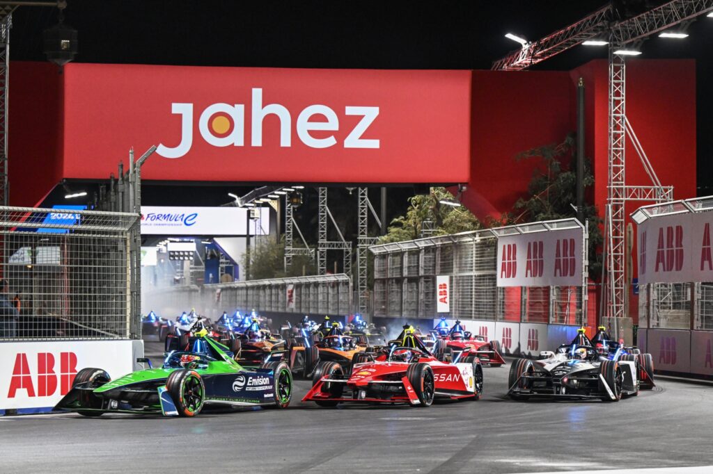 La Fórmula E anuncia un campeonato de fábricas y reparte el tercer trofeo en 2024