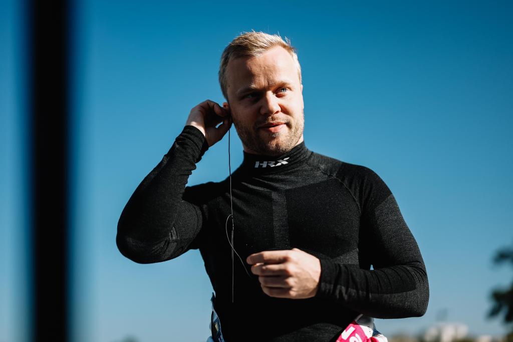 Rosenqvist lidera treino livre 1 com novo formato em St. Pete. Fittipaldi é 26º