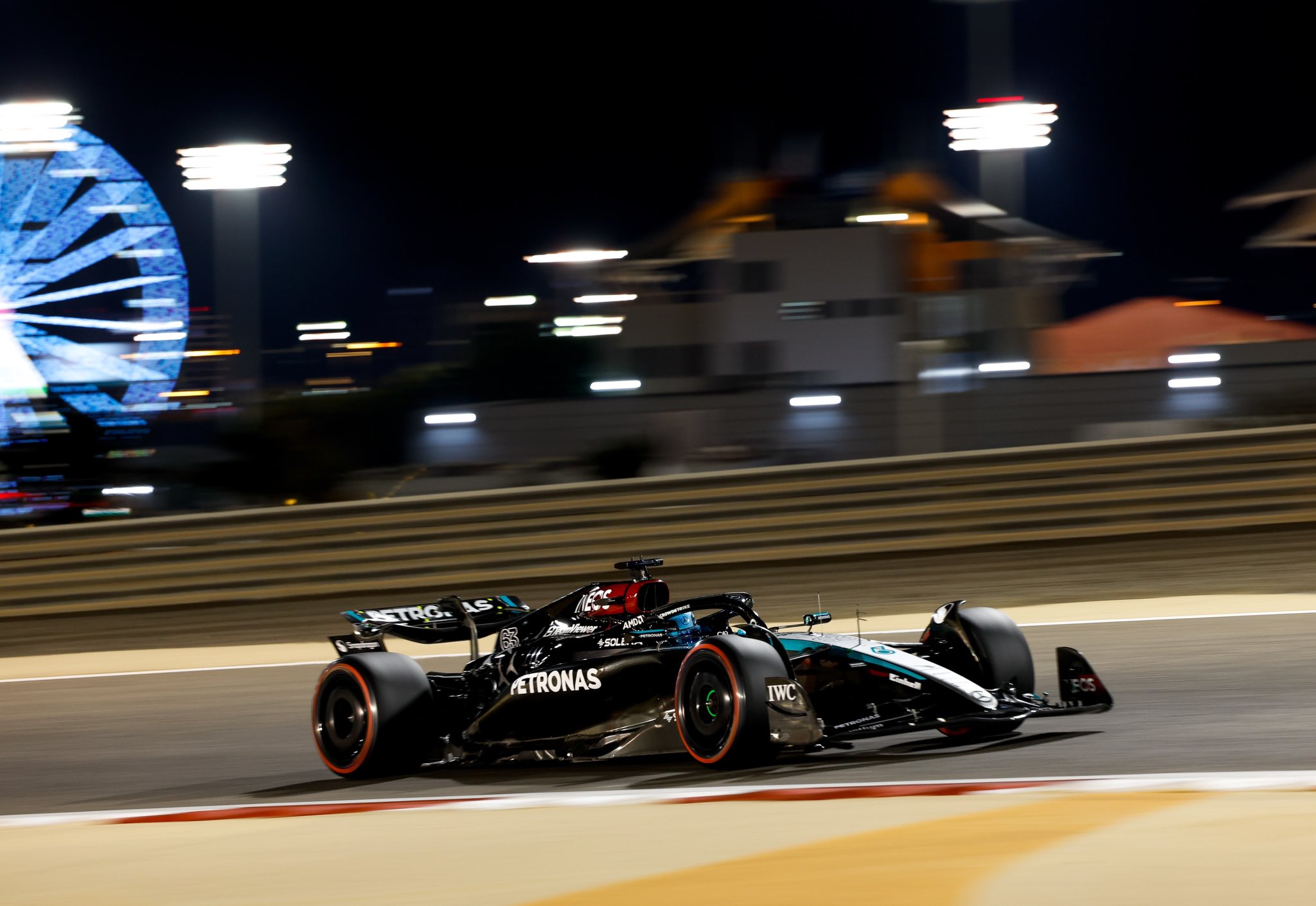Mercedes deja atrás Bahrein y busca “entender el potencial del W15” en Jeddah