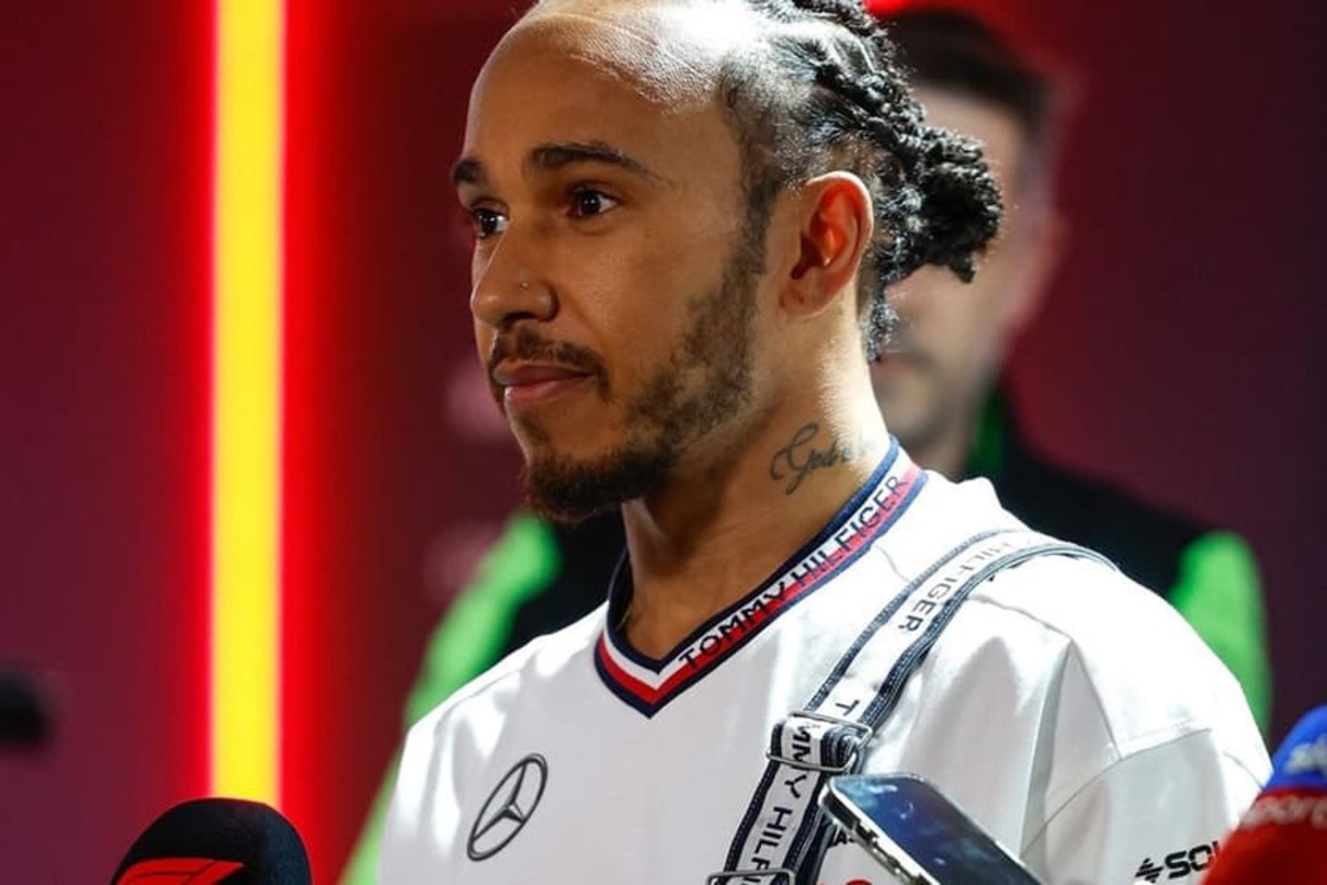 Hamilton ve a Mercedes en “proceso de construcción”: “Es el 3° equipo más rápido”