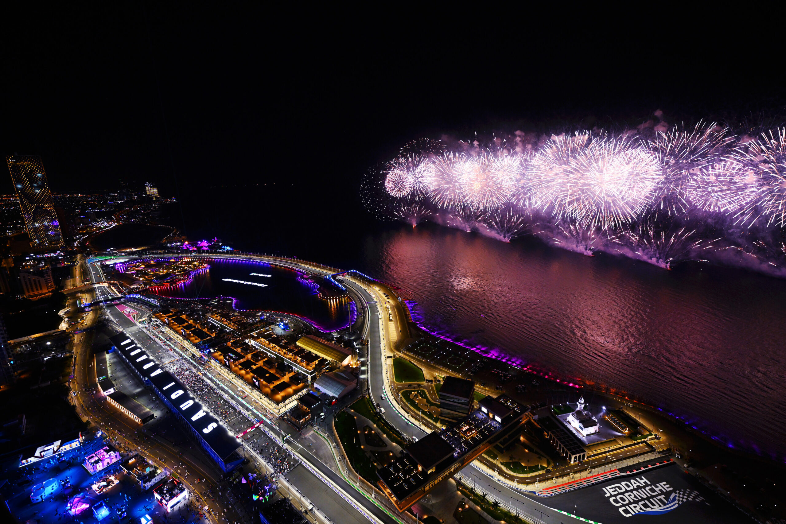 Madrid envia delegación a Jeddah y estudia carrera nocturna de F1 a partir de 2026