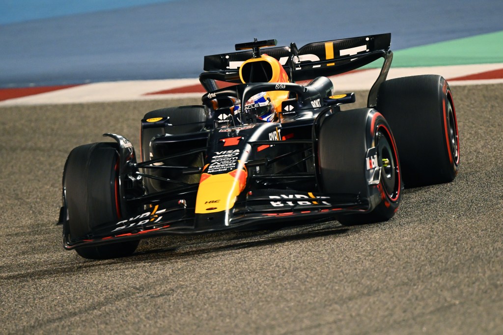 Verstappen brilla de punta a punta en el GP de Bahréin; Pérez completa 1-2 de Red Bull