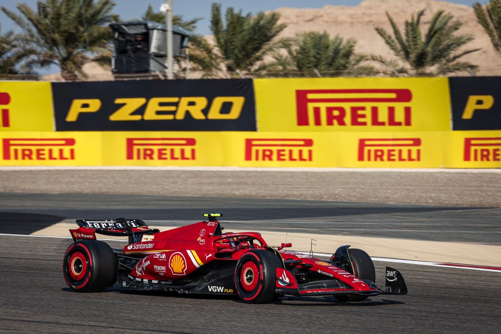 Sainz supera a Alonso y lidera tercera práctica del GP de Bahréin; Verstappen es 3°