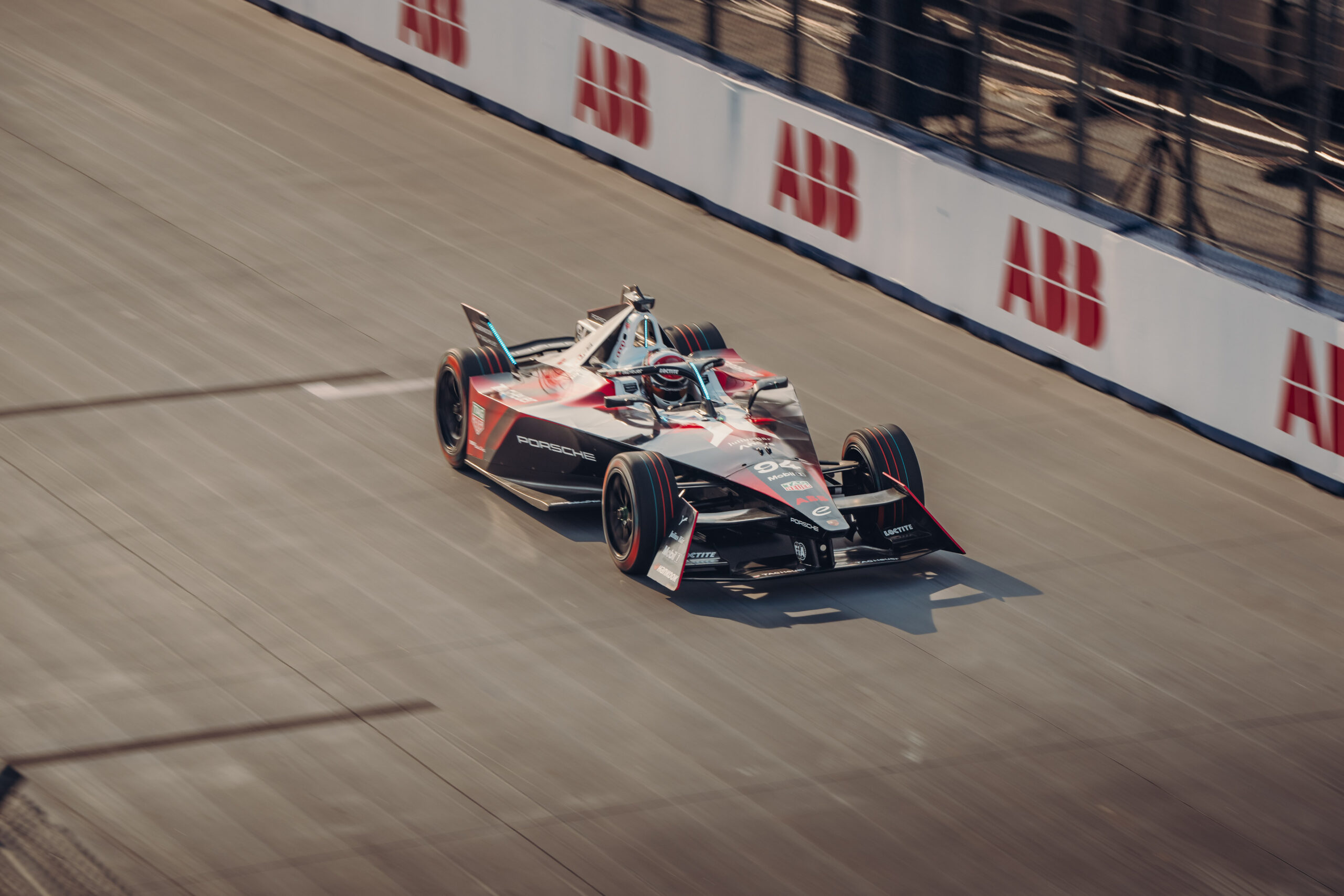 Wehrlein logra la pole por 2 milésimas sobre Vandoorne en Sao Paulo; Fenestraz, 15°