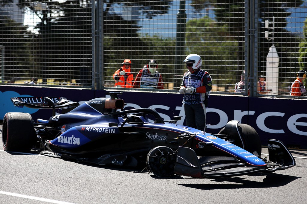 Williams age com pragmatismo, tira Sargeant do GP da Austrália e entrega carro a Albon
