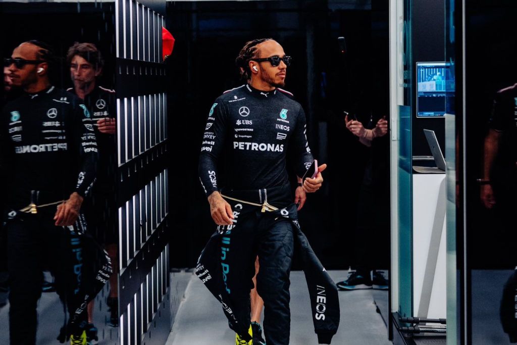 Ralf Schumacher questiona qualidade e diz que Hamilton “quer dinheiro” em ida à Ferrari