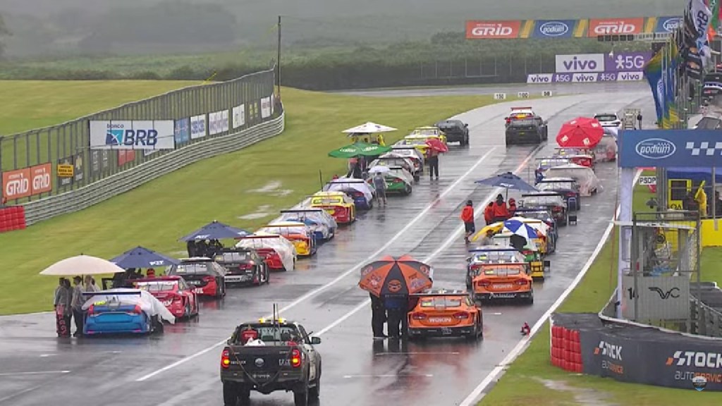 Stock Car suspende corrida principal no Velocittà por chuva e realoca data para junho
