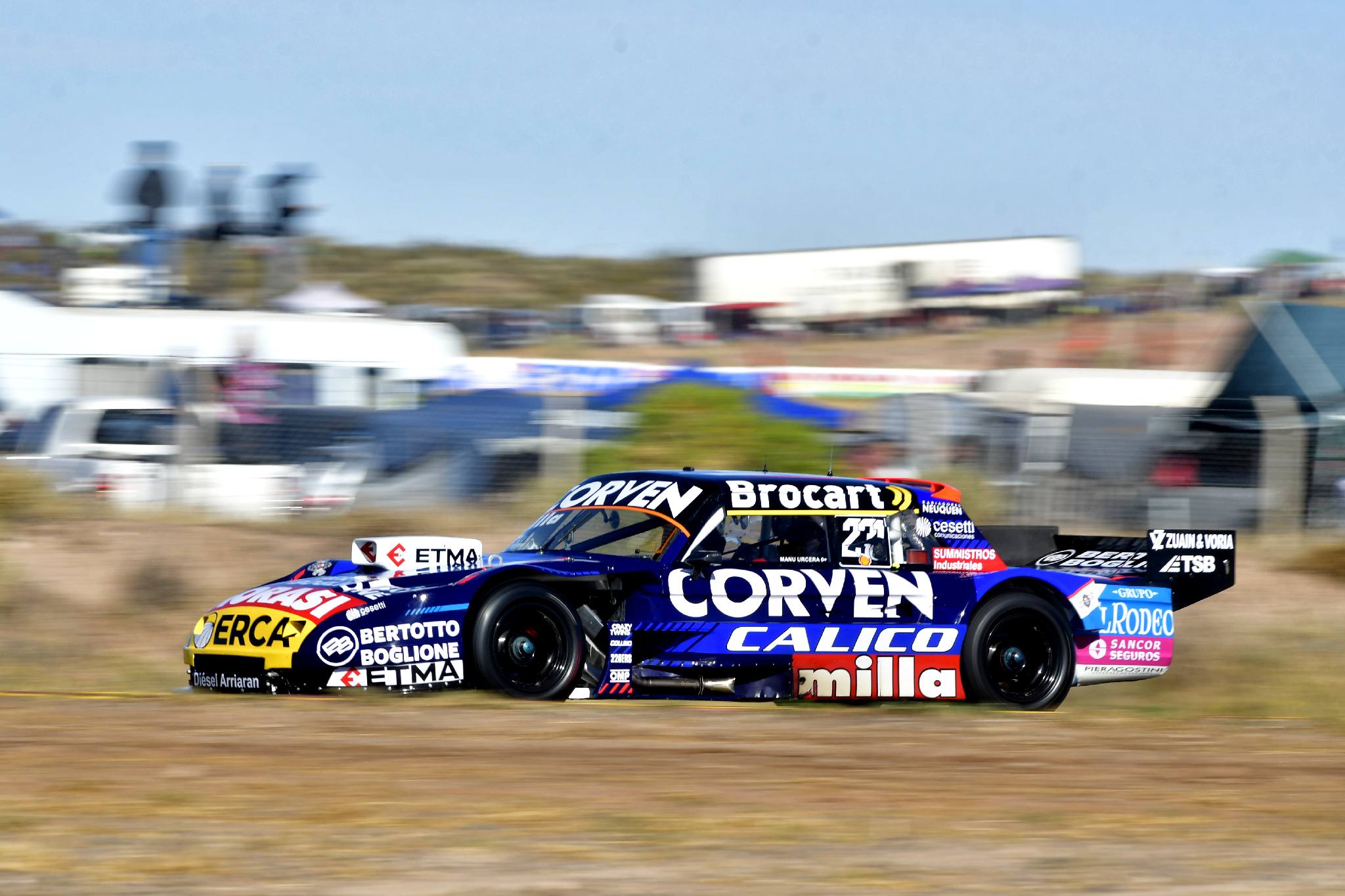 Urcera se recupera y triunfa con autoridad en tercera fecha del TC en Neuquén