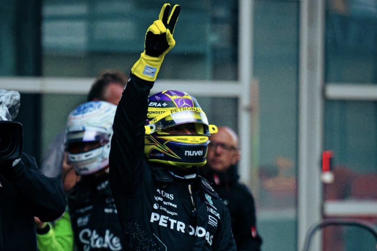 Hamilton cita “emoción” por la lluvia y celebra el 2º puesto en grilla de sprint en China