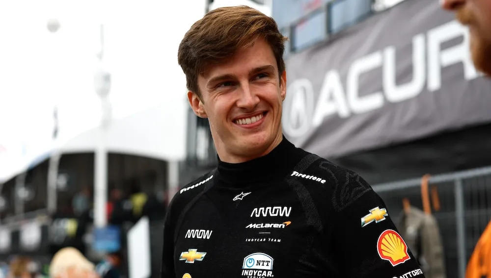 McLaren vuelve a subir a Pourchaire para sustituir a Rossi en el GP de Toronto de Indy