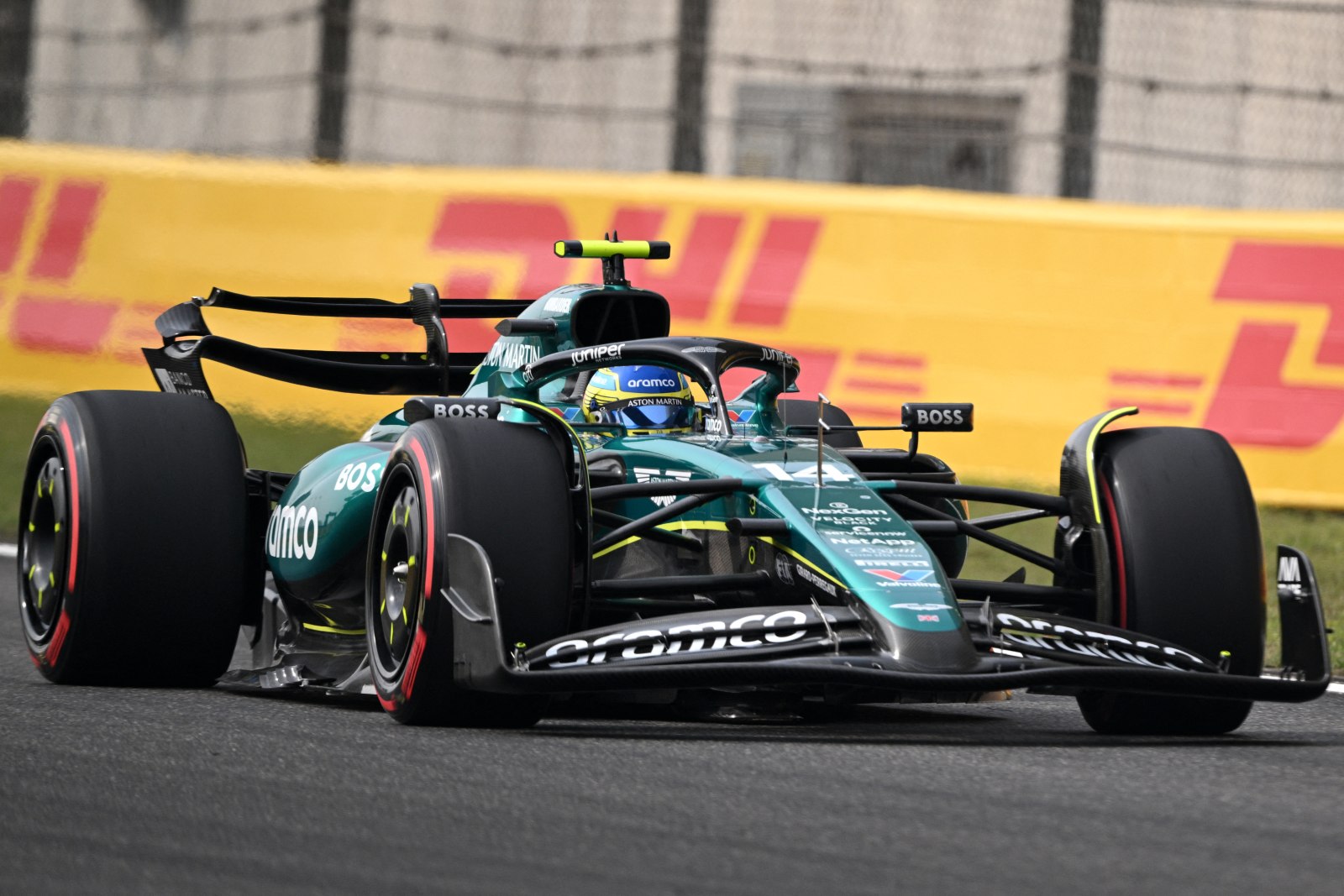Aston Martin contesta punição a Alonso em sprint da China e aciona direito de revisão