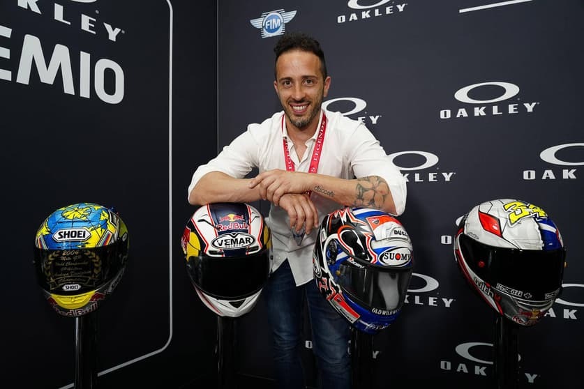 Dovizioso publica foto tras accidente de motocross: “Aumenta el número de fracturas”