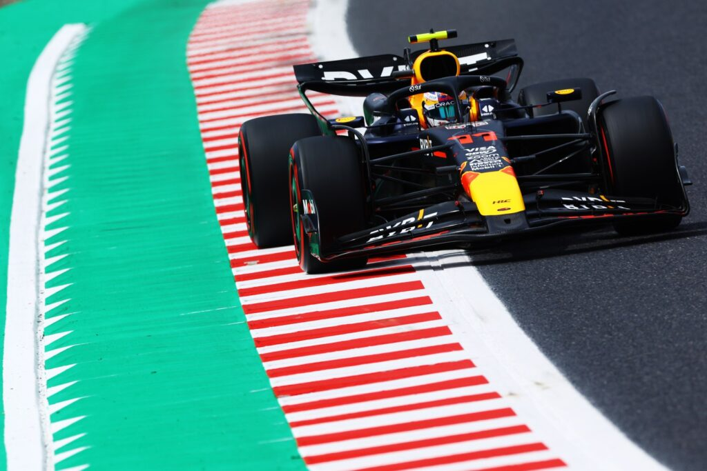 Pérez augura un “fin de semana muy difícil” en GP de China con “una sola práctica”