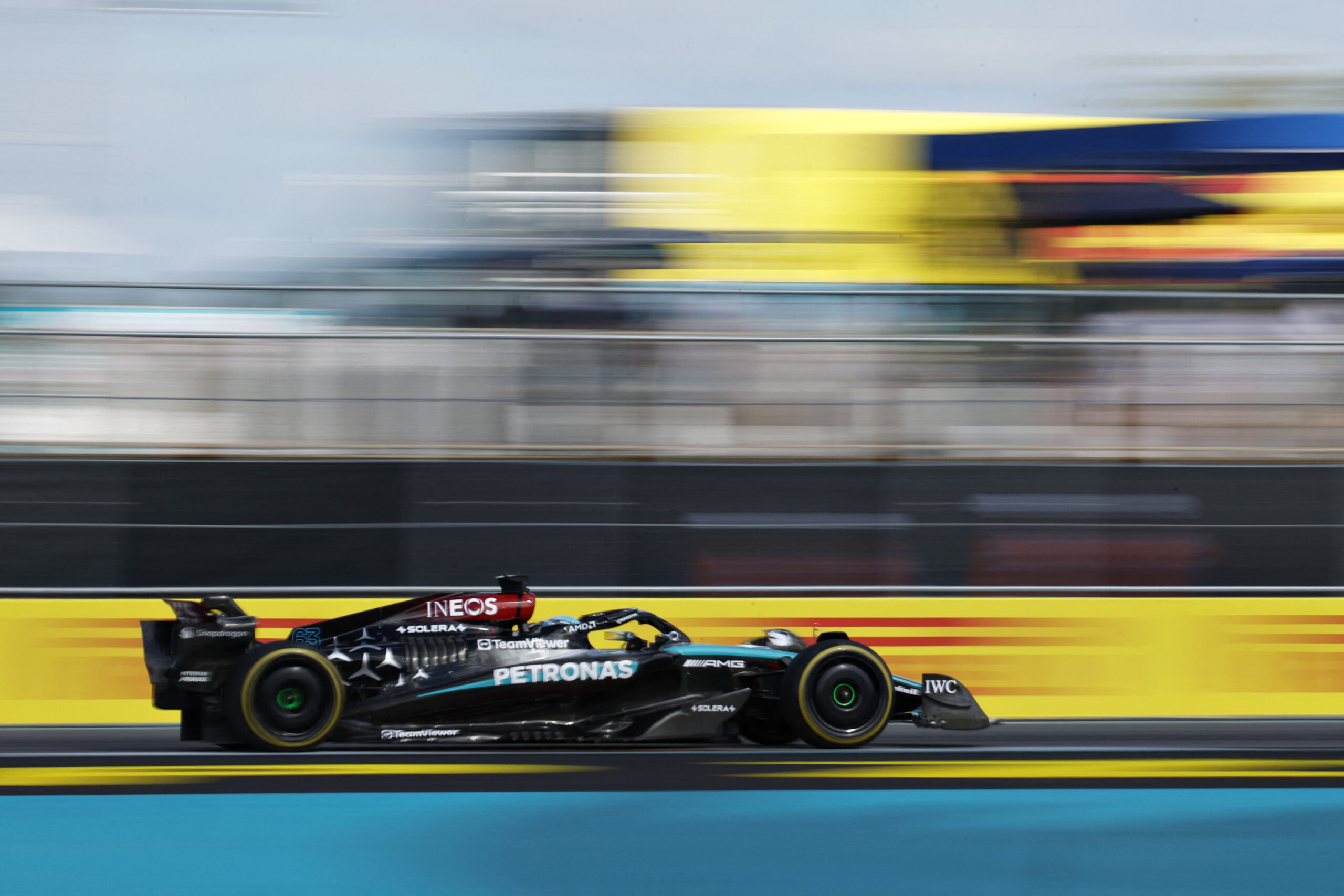 Mercedes evita “buscar excusas” y aspira a puntuar en el Sprint en Miami