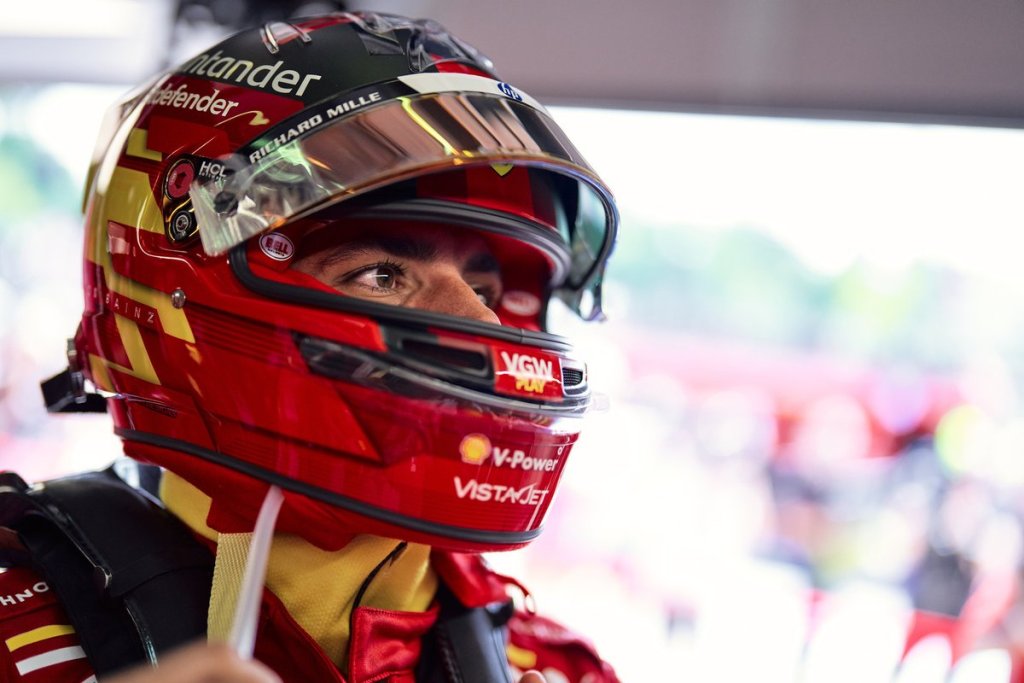 Sainz afirma que la actualización de Ferrari para Ímola “es menos de lo que piensan”