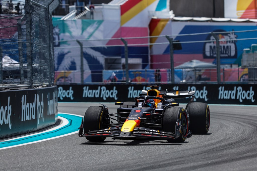 Verstappen ignora la pole y dice que la clasificación sprint en Miami “fue terrible”