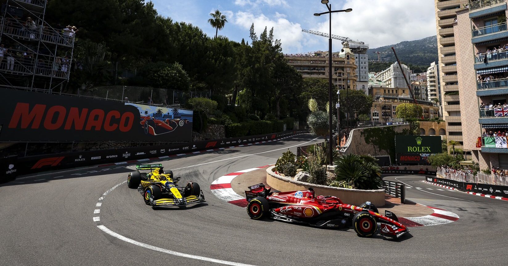 Leclerc resiste presión de Piastri y gana de punta a punta accidentado GP de Mónaco