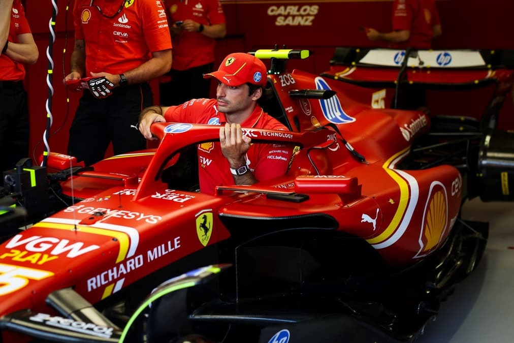 Sainz espera recuperación de Red Bull, y destaca: “Verstappen falló bajo presión”