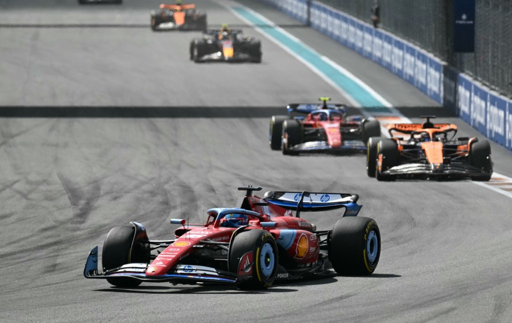 Fórmula 1 vai passar na TV hoje? Onde assistir à classificação da sprint do GP de Miami