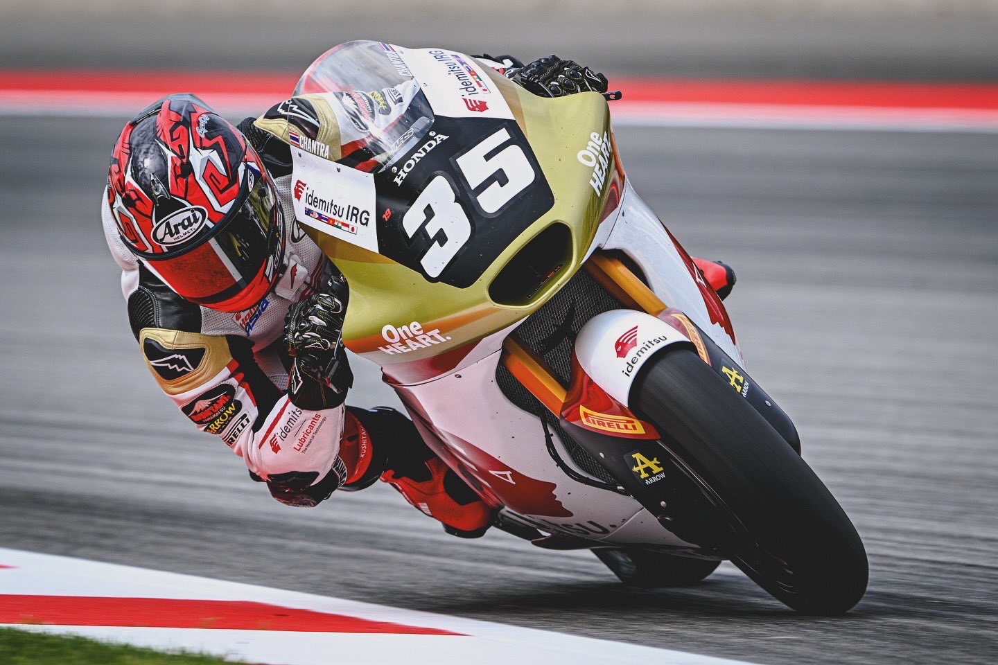 Chantra supera Roberts e lidera sexta-feira da Moto2 em Mugello. Moreira é 18º