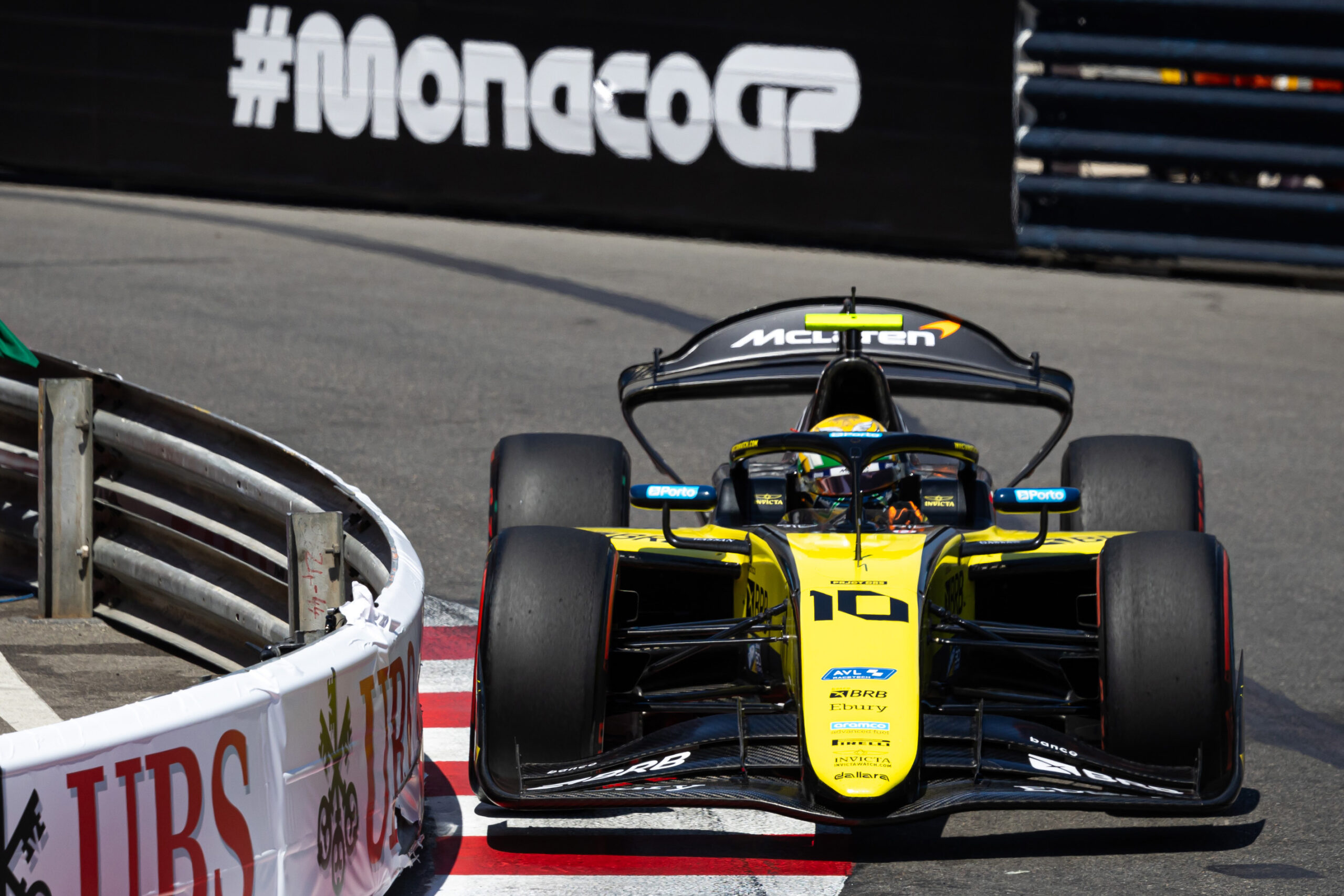Bortoleto aponta “acerto em cheio” da Invicta com novo carro da F2: “Podemos ir bem”