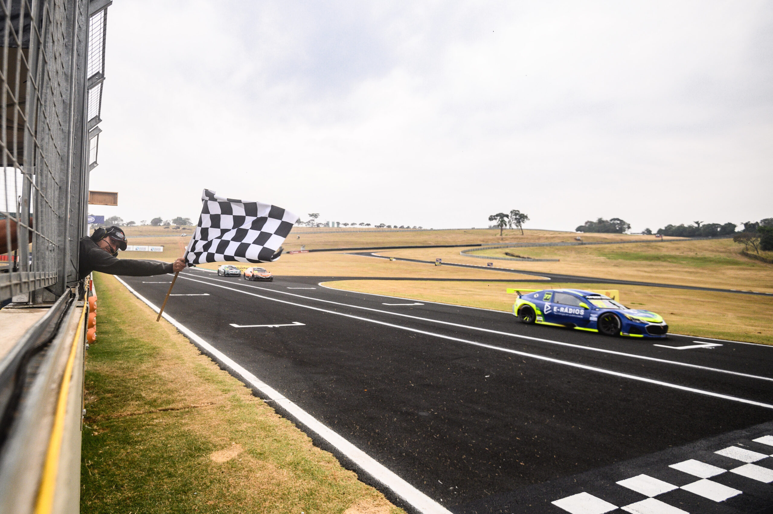 Schotten e Bedani completam rodada tripla da Stock Series com vitórias no Velocitta