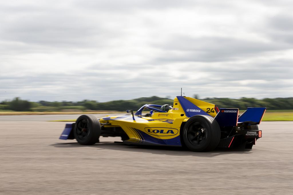 Lola-Yamaha realiza shakedown inaugural de trem de força com Gen3Evo na Inglaterra