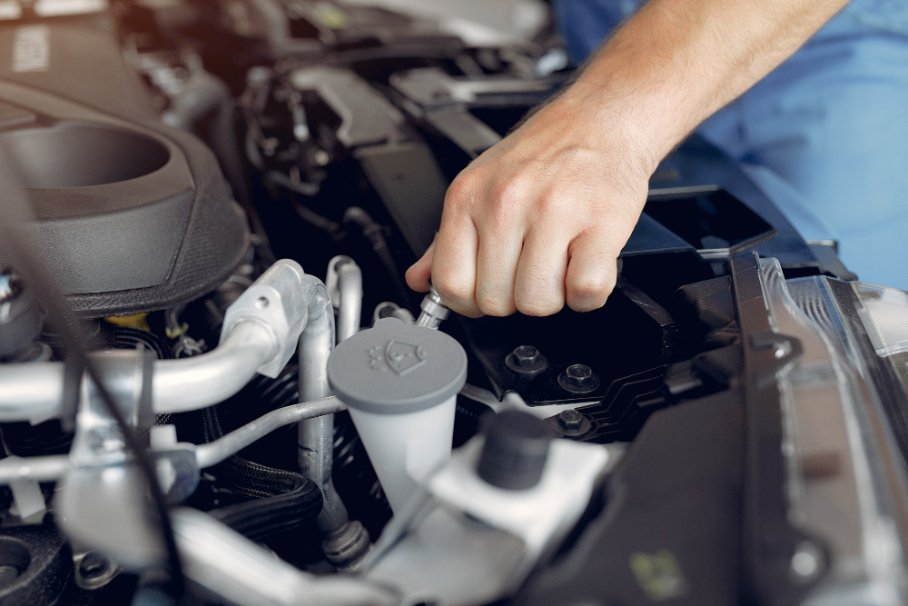 Mantendo o motor do carro limpo: qual o melhor aditivo para injetores?