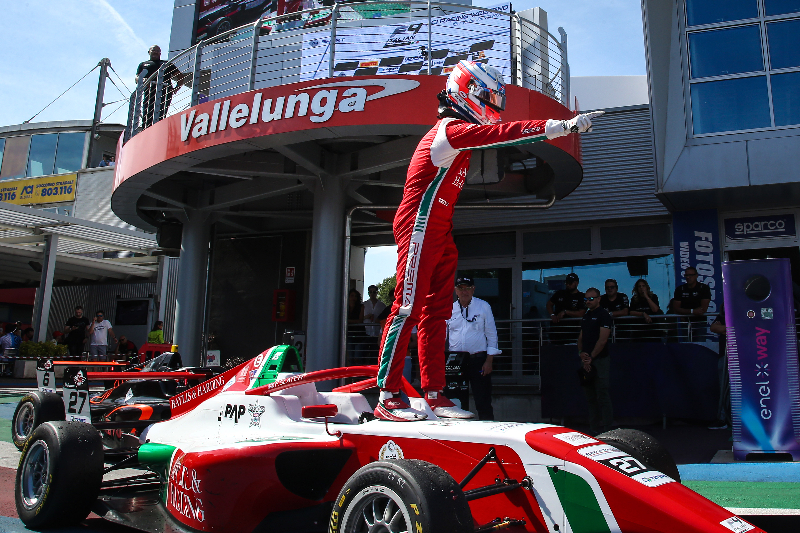 Slater sobra e completa varrida na rodada tripla da F4 Italiana em Vallelunga