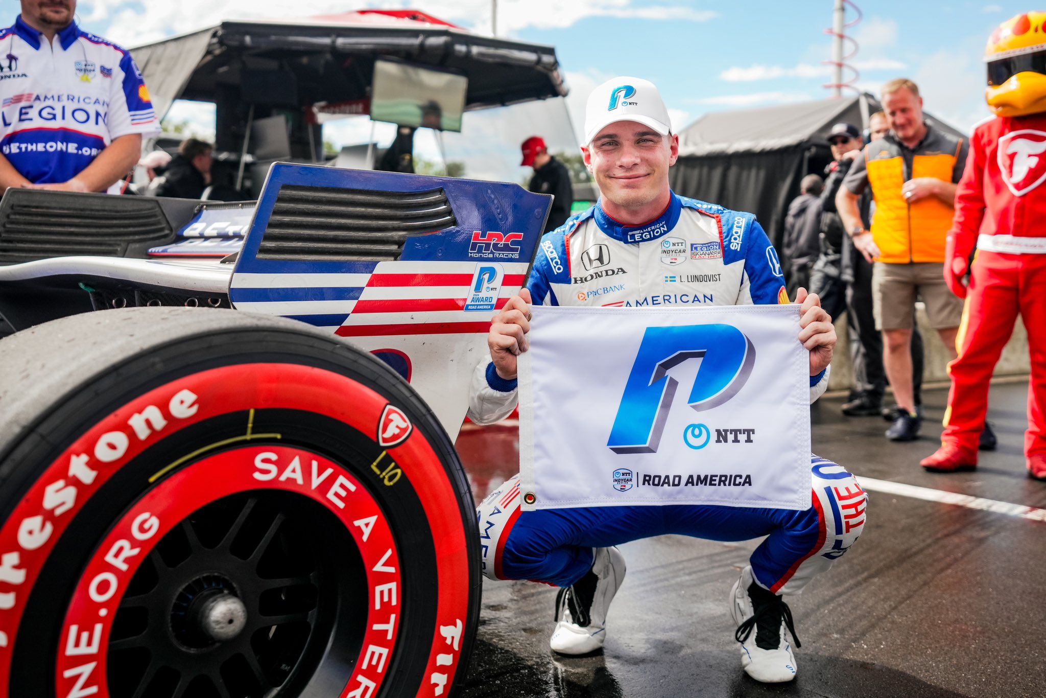 Lundqvist sorprende en condiciones mixtas y se lleva la pole en Road America; Palou, 7°