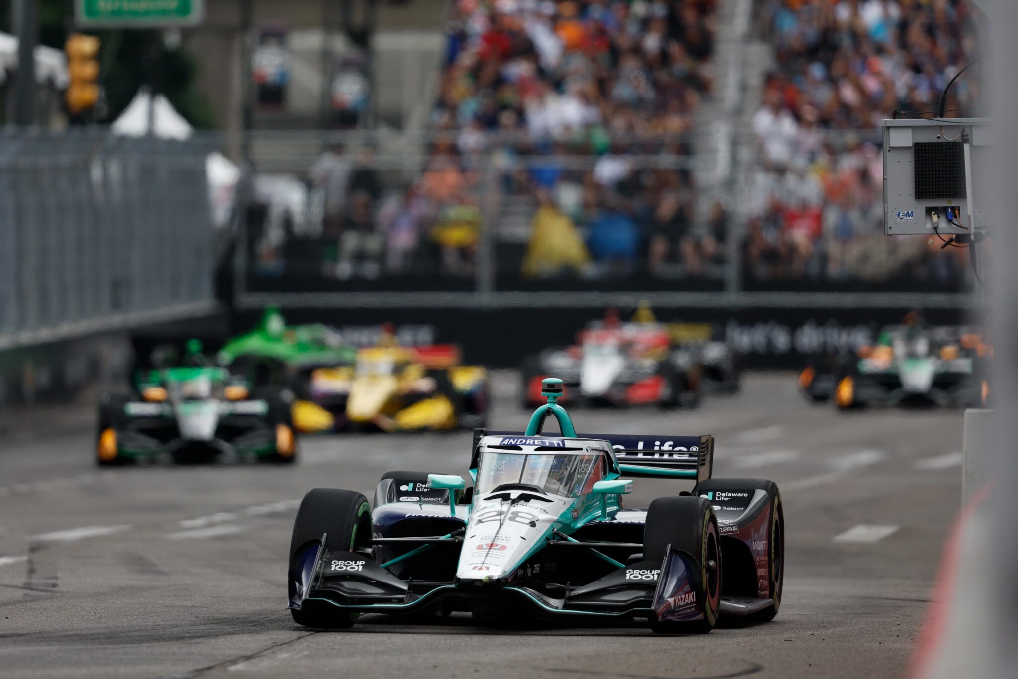 Ericsson pede “padrão melhor” de pilotagem na Indy após terror em Detroit: “Só rezei”