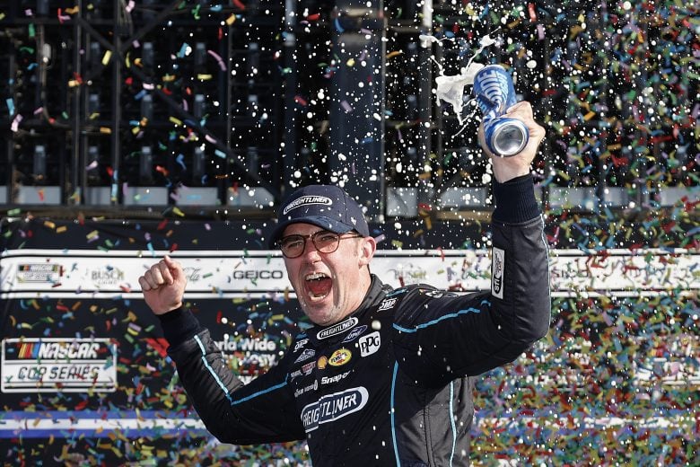 Cindric vence 1ª de 2024 em Gateway. Confira briga pelos playoffs da Nascar