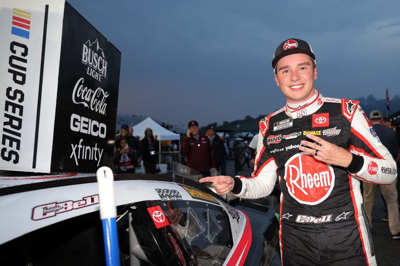 Bell supera condições difíceis e vence etapa chuvosa da Nascar em New Hampshire