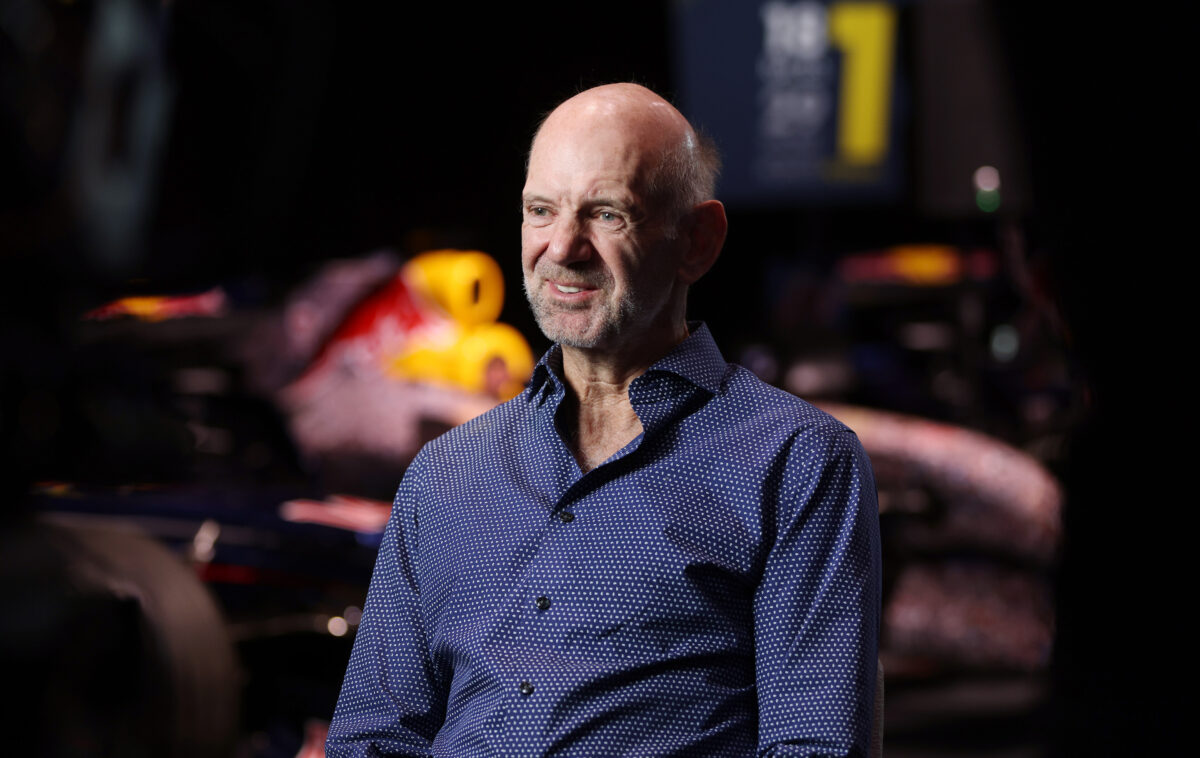 Newey cierra contrato de 30 millones de libras al año en Aston Martin, según medio británico