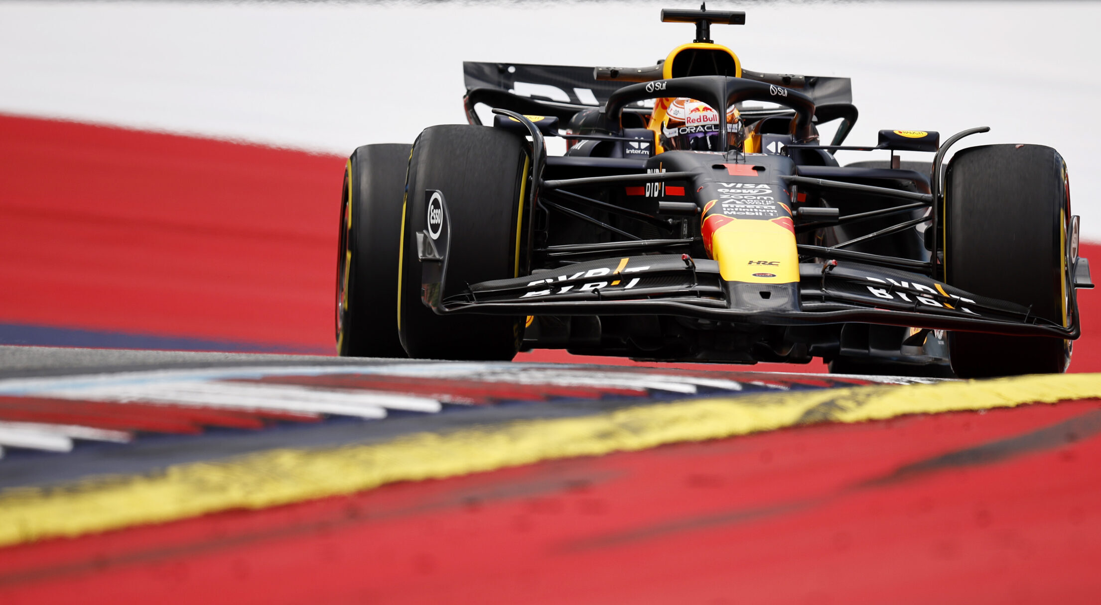Verstappen marca la pole para la carrera sprint del GP de Austria; Norris es 2°