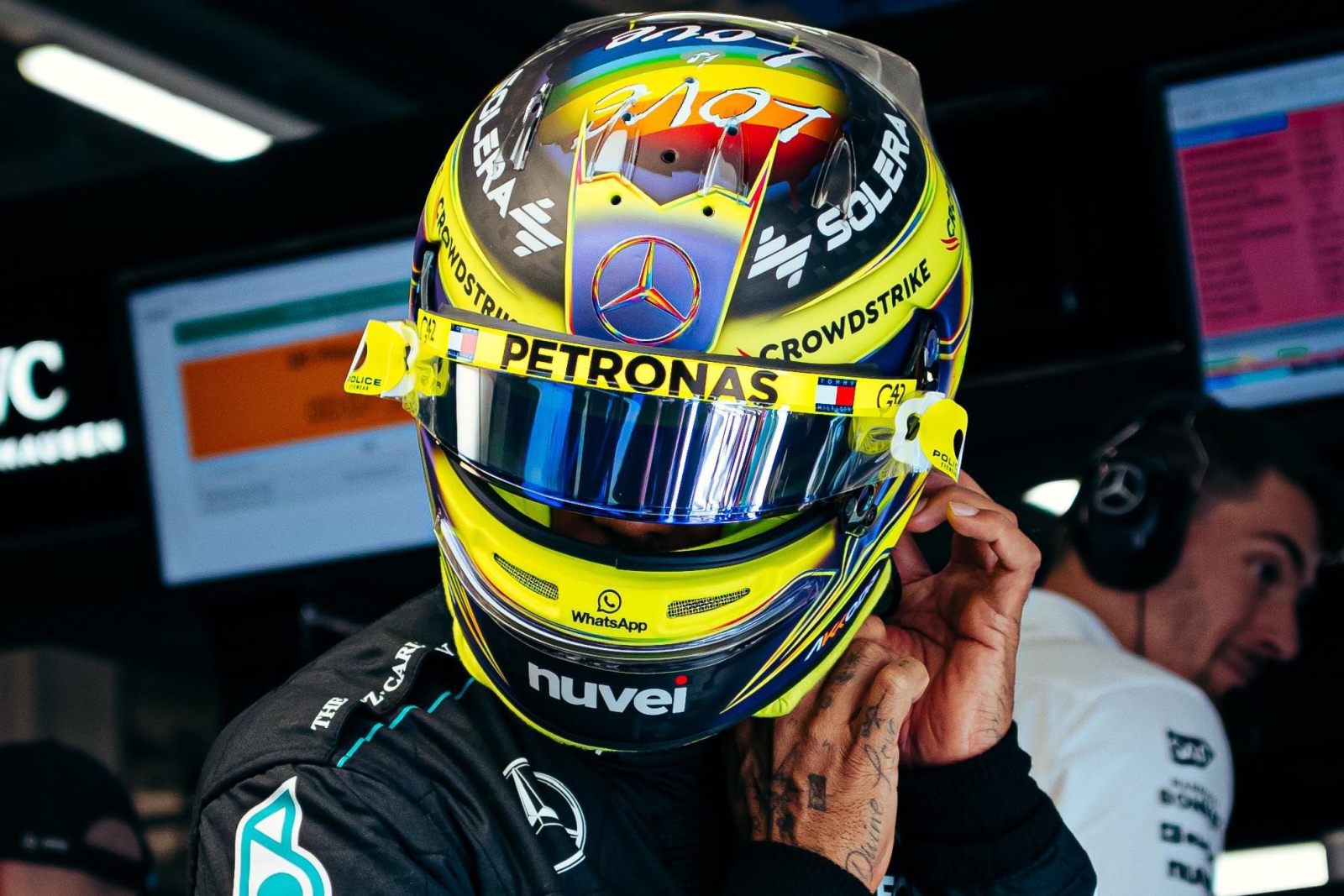 Hamilton reclama de desempenho após 4º lugar na Áustria: “Uma merda”
