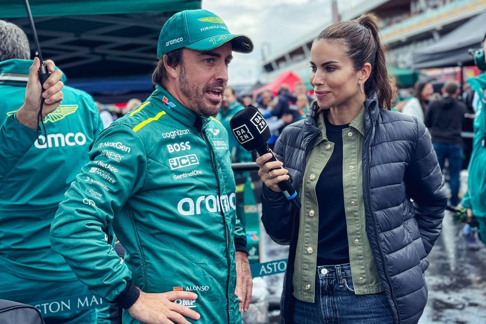 Alonso entra na ficção e grava cena para filme ‘F1’ em Silverstone: “Não foi difícil”