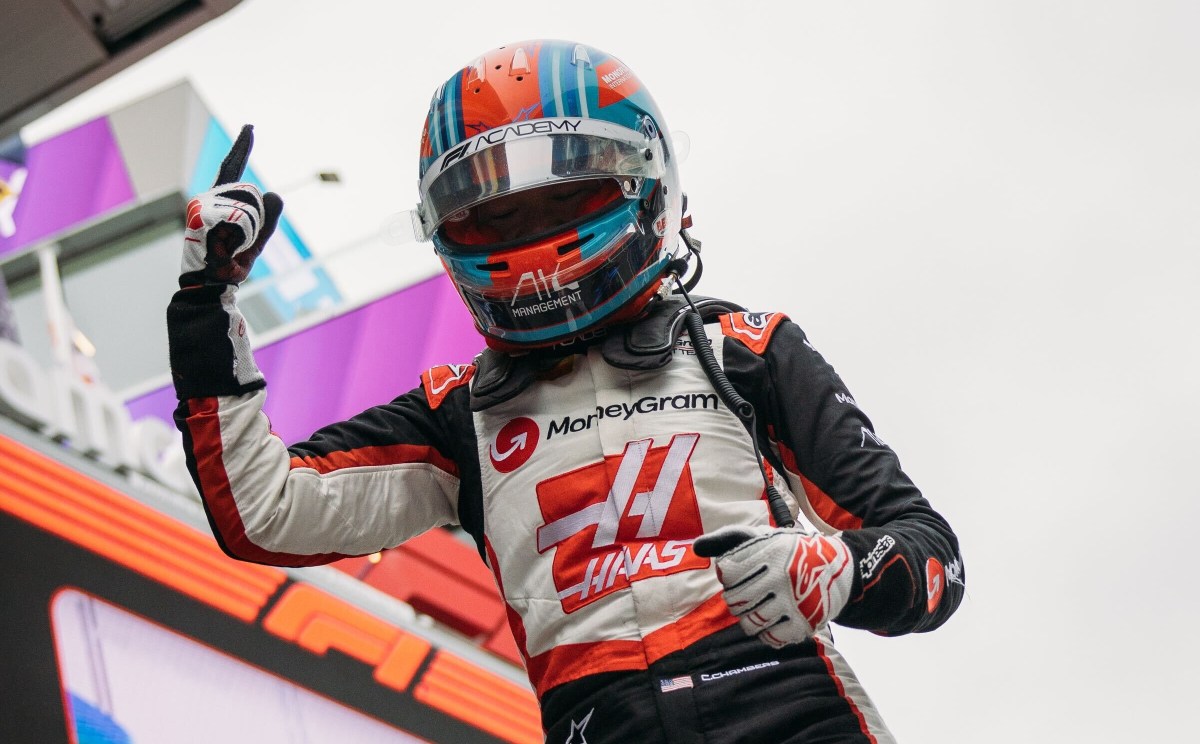 Chambers supera Pulling na largada e vence corrida 2 da F1 Academy na Espanha