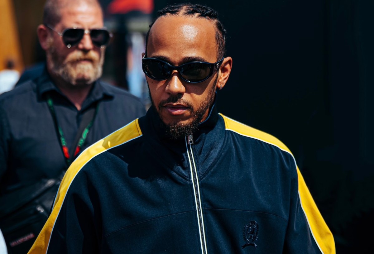 Hamilton reconhece pilotos jovens e diz que “é tempo de uma nova onda” na F1