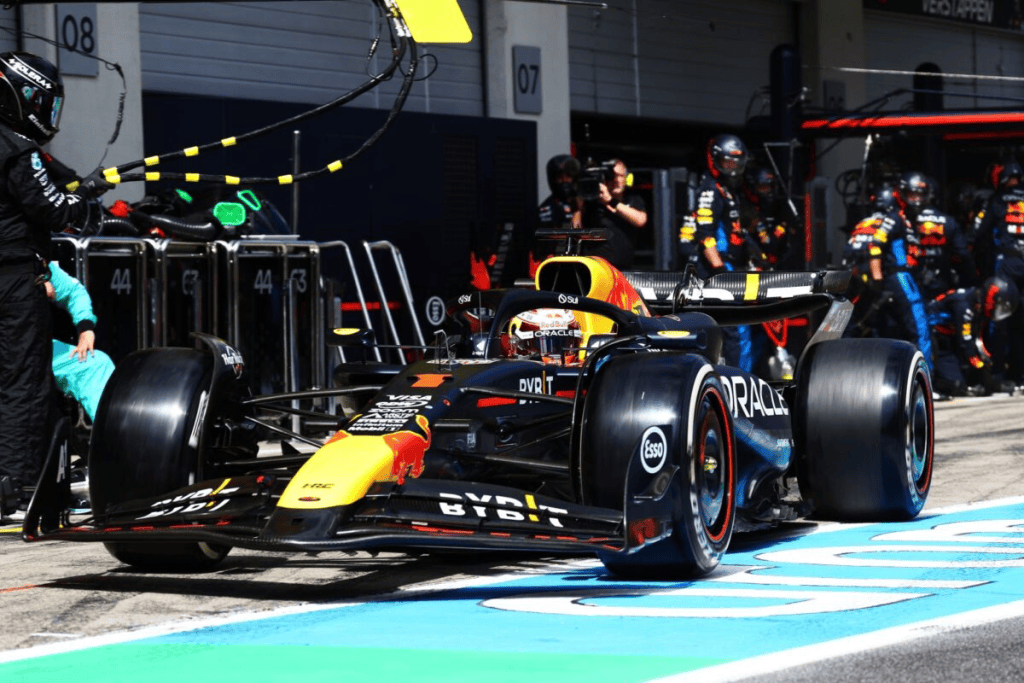 Marko asume culpa de Red Bull y su comunicación en choque de Verstappen y Norris