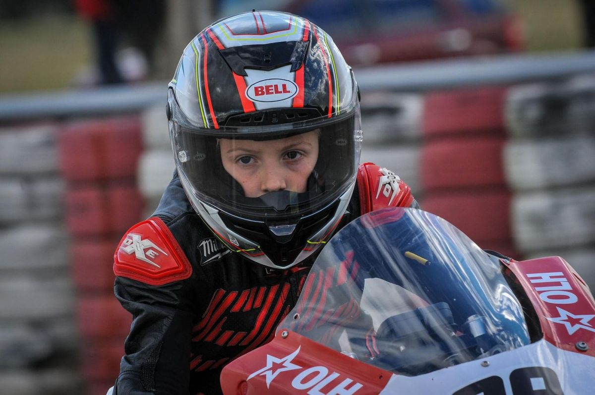 Piloto argentino de 9 anos é internado em estado grave após acidente no Superbike Brasil