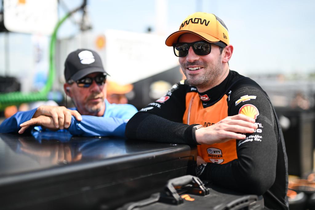 Rossi agradece a IndyCar por el aeroscreen tras fuerte accidente al final del GP de Iowa 2